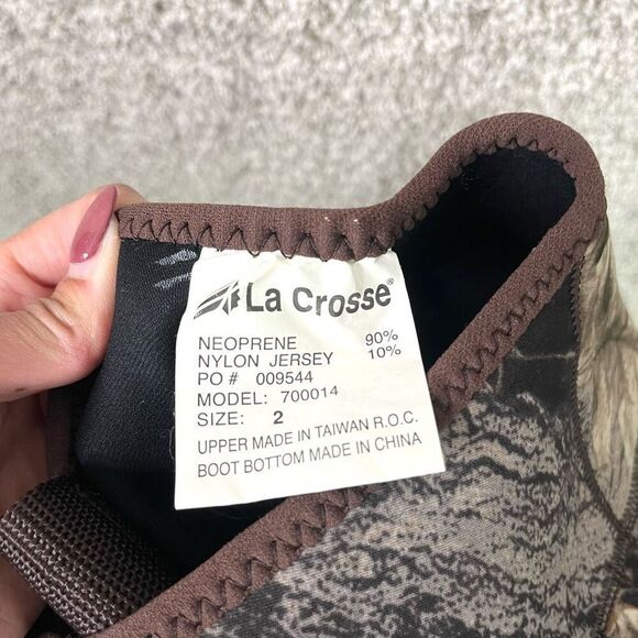 LaCrosse RealTree Camouflage Neoprene Waders in Youth Size 6-7 / Boot Size 2 - Picture 9 of 10